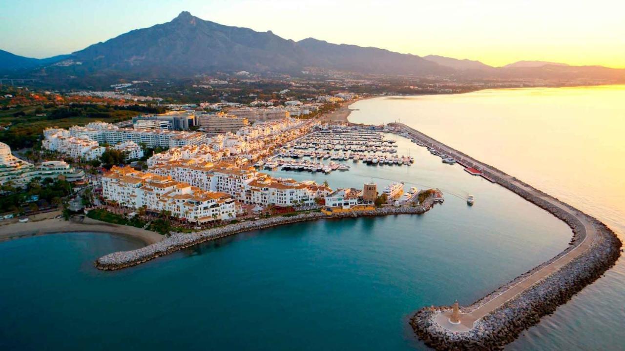Cozy 2-Bed 2-Bathroom Apartment In Marbella Town Centre ภายนอก รูปภาพ