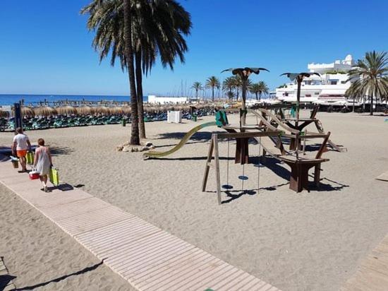 Cozy 2-Bed 2-Bathroom Apartment In Marbella Town Centre ภายนอก รูปภาพ