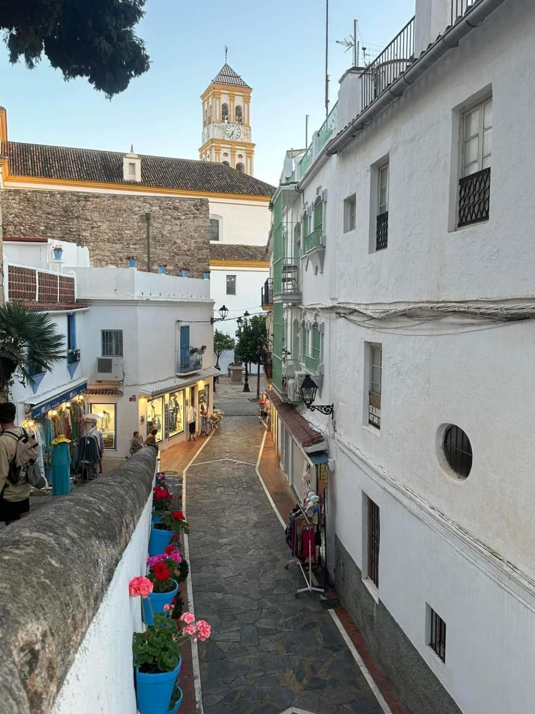 Cozy 2-Bed 2-Bathroom Apartment In Marbella Town Centre ภายนอก รูปภาพ