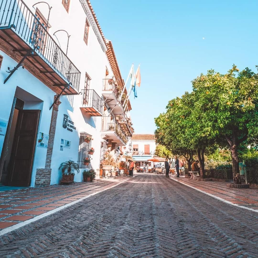 Cozy 2-Bed 2-Bathroom Apartment In Marbella Town Centre ภายนอก รูปภาพ